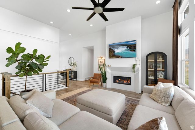 2049 S ROAN AVE, Saratoga Springs, UT 84045