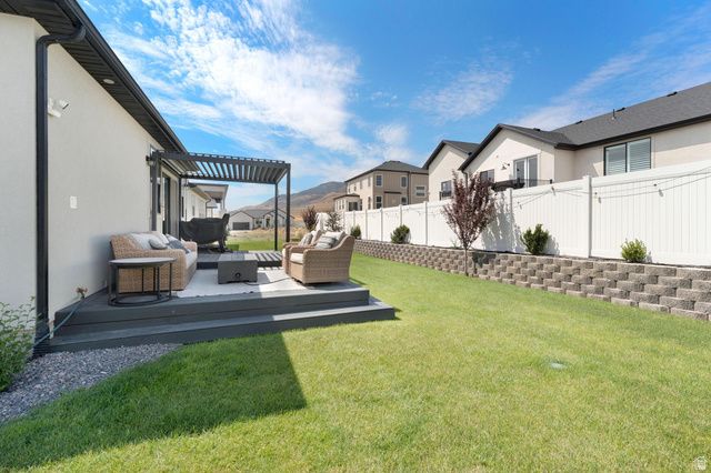 2049 S ROAN AVE, Saratoga Springs, UT 84045