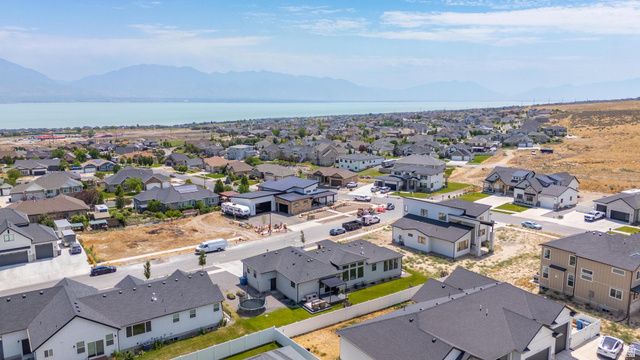 2049 S ROAN AVE, Saratoga Springs, UT 84045