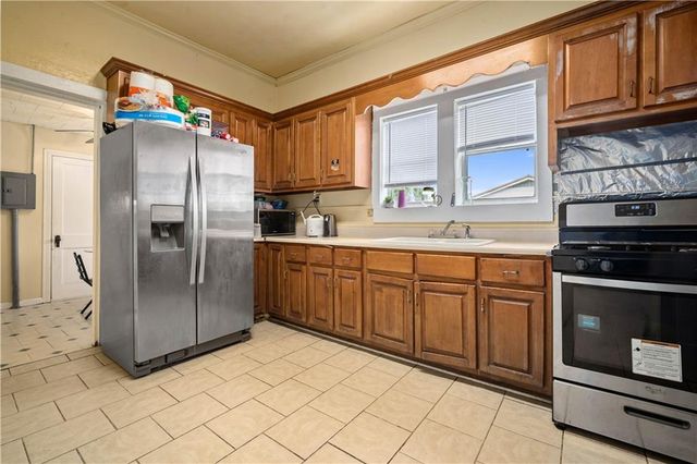 14240 Wintzell Avenue S, Bayou La Batre, AL 36509