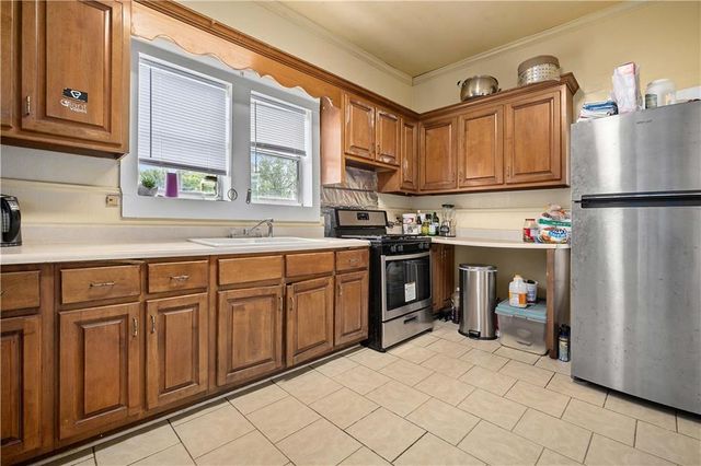 14240 Wintzell Avenue S, Bayou La Batre, AL 36509