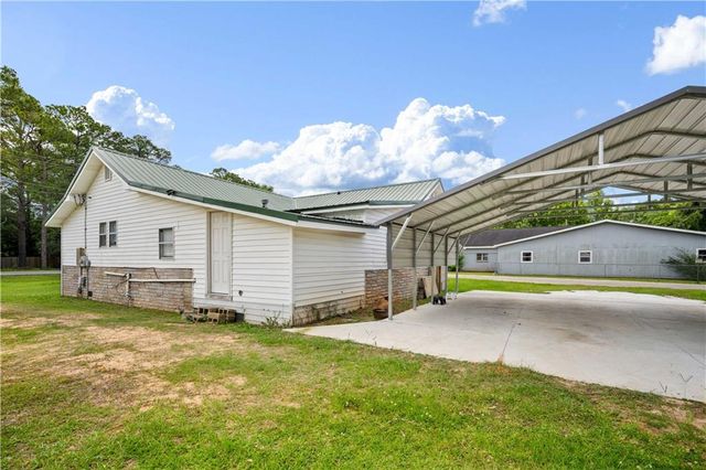 14240 Wintzell Avenue S, Bayou La Batre, AL 36509