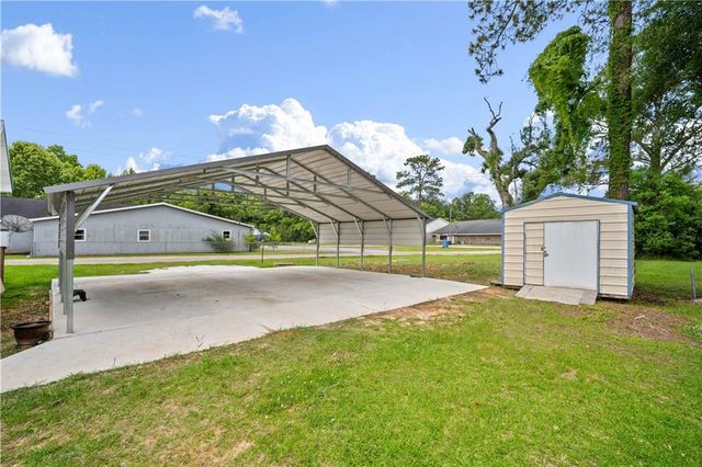 14240 Wintzell Avenue S, Bayou La Batre, AL 36509