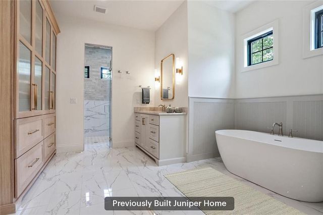 7412 Village Drive, Prairie Village, KS 66208