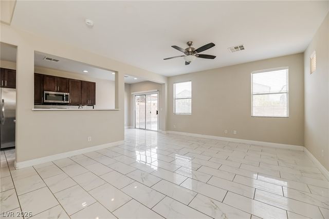 6354 Foxlyn Avenue, Las Vegas, NV 89122
