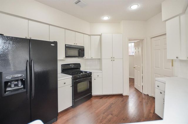 1909 Branard Street B, Houston, TX 77098