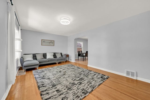 3717 W Marquette Road, Chicago, IL 60629