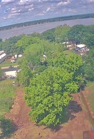 3711 Oak Meadow Street, Granbury, TX 76048