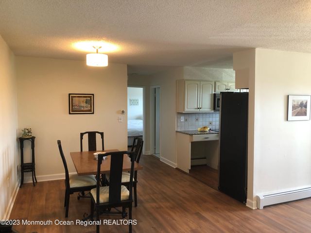 6 Wharfside Drive, Monmouth Beach, NJ 07750