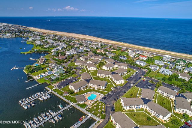 6 Wharfside Drive, Monmouth Beach, NJ 07750