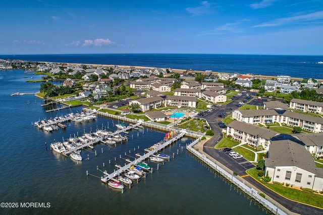 6 Wharfside Drive, Monmouth Beach, NJ 07750