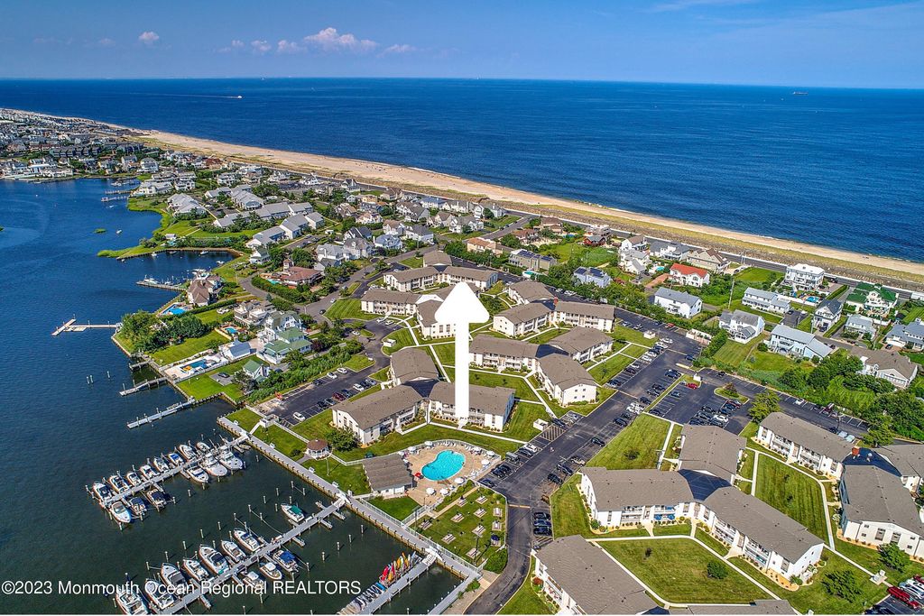 6 Wharfside Drive, Monmouth Beach, NJ 07750