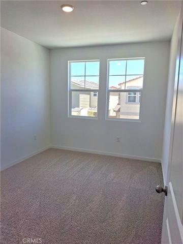 31338 SISKIYOU PASS Court, Winchester, CA 92596