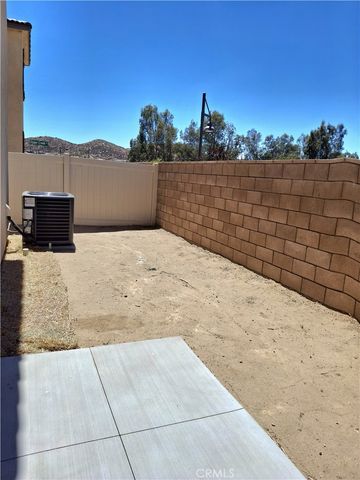 31338 SISKIYOU PASS Court, Winchester, CA 92596