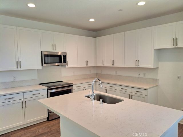 31338 SISKIYOU PASS Court, Winchester, CA 92596