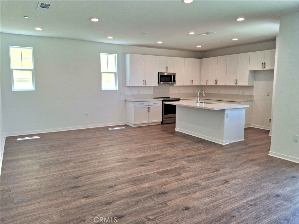 31338 SISKIYOU PASS Court, Winchester, CA 92596 — photo 4