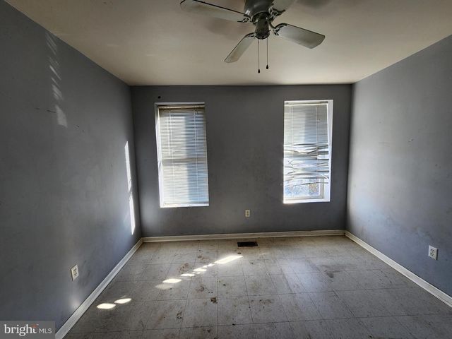 600 N DECKER AVE, Baltimore, MD 21205