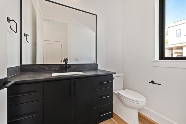 3208 Clawson RD 4B, Austin, TX 78704