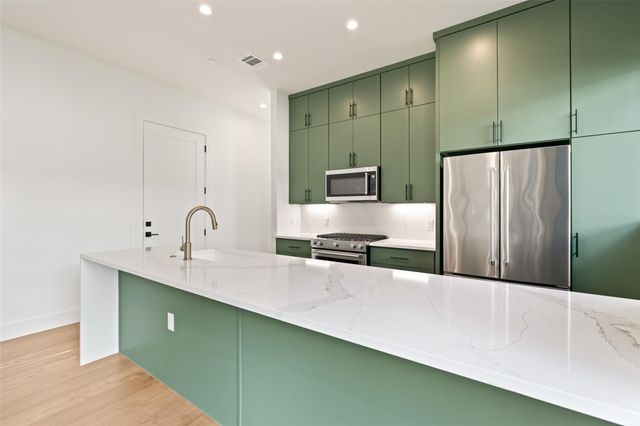 3208 Clawson RD 4B, Austin, TX 78704