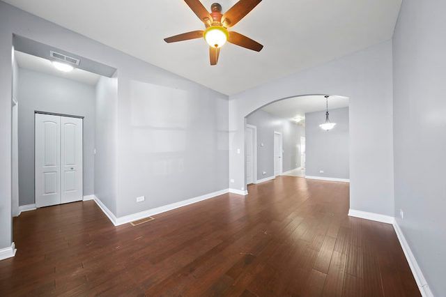 7931 S East End Avenue, Chicago, IL 60617