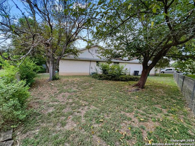 1019 EVENING DUN ST, San Antonio, TX 78213