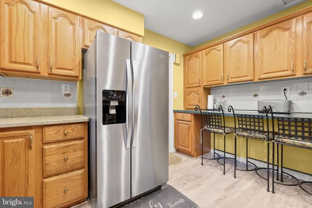 2 GREENLEA DR, Pikesville, MD 21208