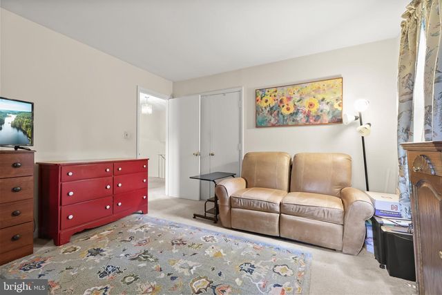 2 GREENLEA DR, Pikesville, MD 21208