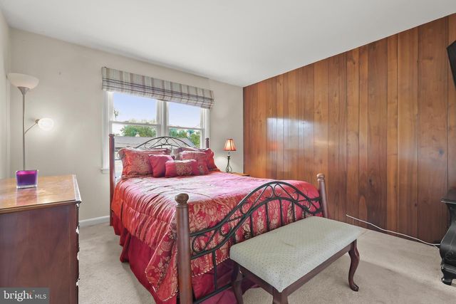 2 GREENLEA DR, Pikesville, MD 21208