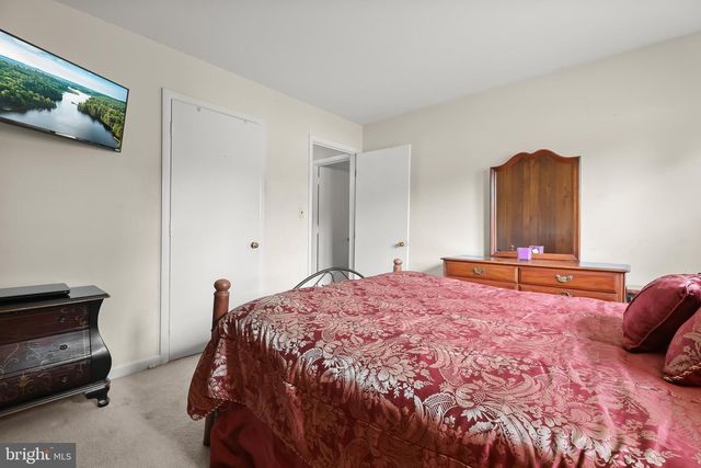 2 GREENLEA DR, Pikesville, MD 21208