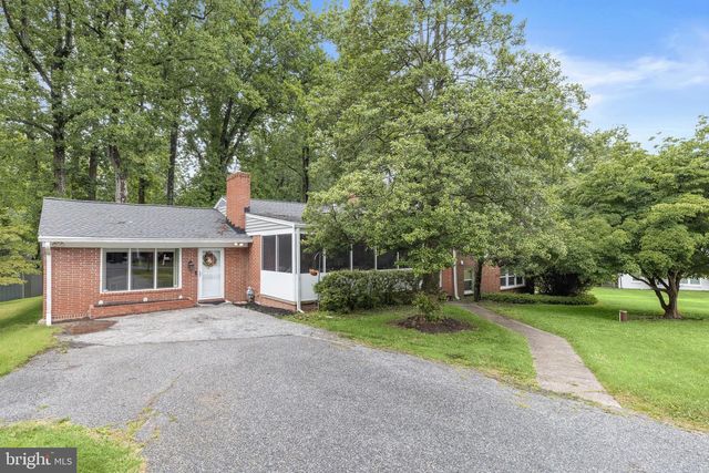 2 GREENLEA DR, Pikesville, MD 21208