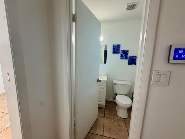 407 NW 10TH Terrace 407, Hallandale Beach, FL 33009