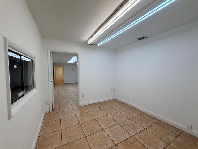 407 NW 10TH Terrace 407, Hallandale Beach, FL 33009
