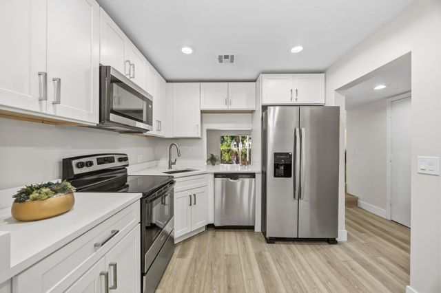 4161 NW 9TH Avenue 5, Deerfield Beach, FL 33064