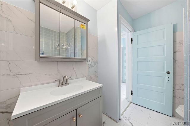 375 Glenwood Avenue, Buffalo, NY 14208