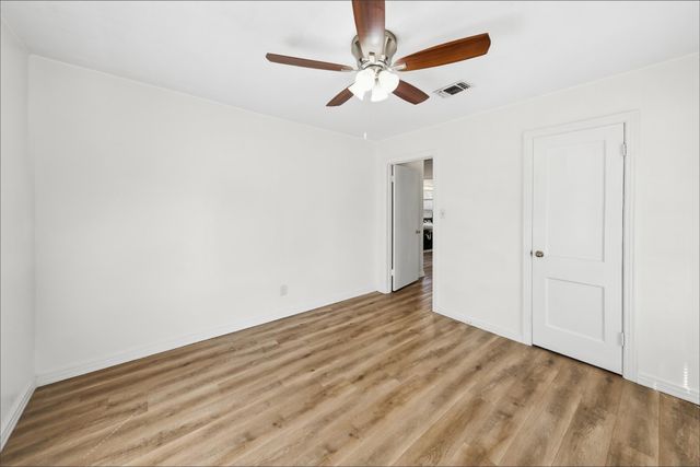 5025 Catalpa Street, Haltom City, TX 76117