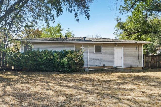5025 Catalpa Street, Haltom City, TX 76117
