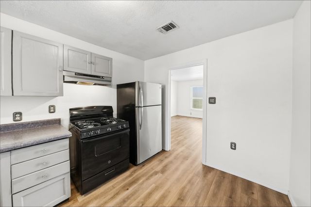 5025 Catalpa Street, Haltom City, TX 76117