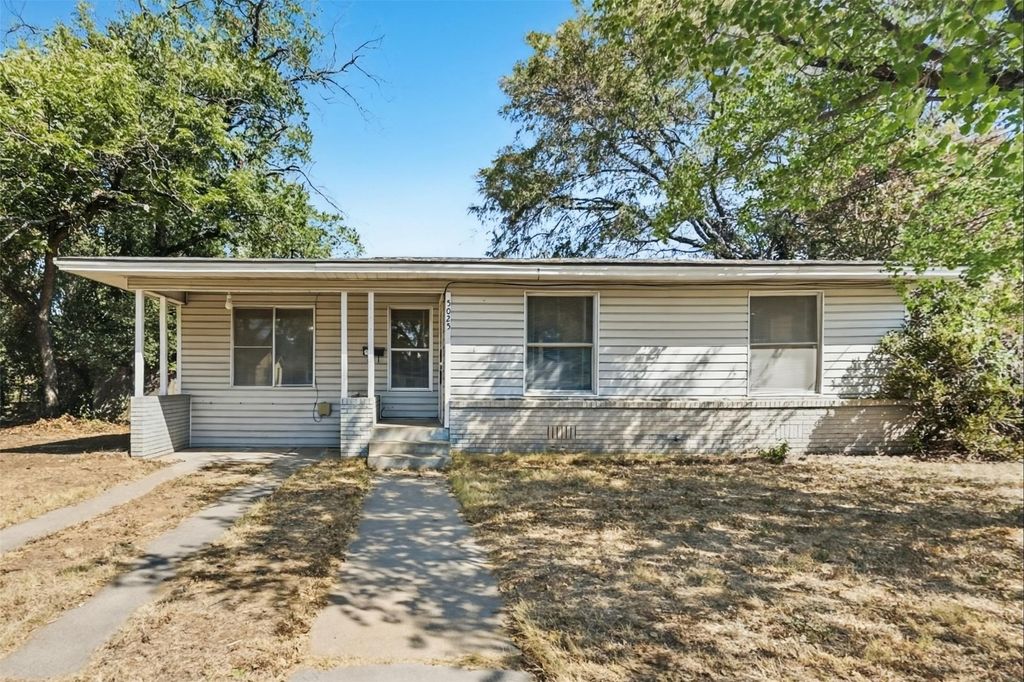 5025 Catalpa Street, Haltom City, TX 76117