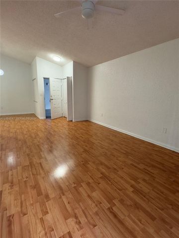 2861 N Oakland Forest Dr 301, Oakland Park, FL 33309