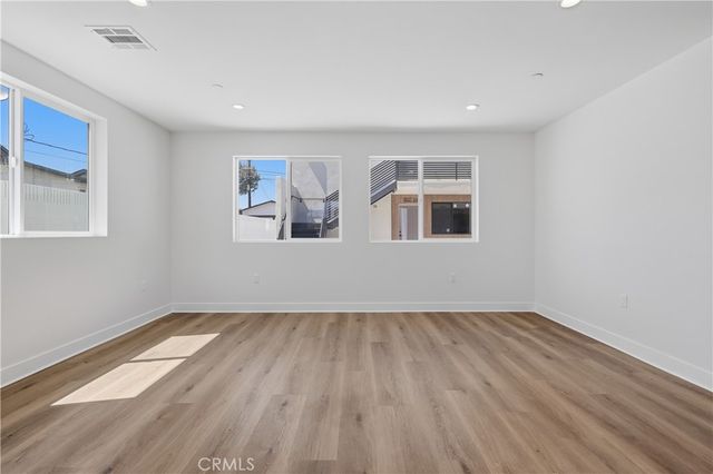 1507 W 83rd, Los Angeles, CA 90047