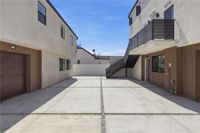 1507 W 83rd, Los Angeles, CA 90047