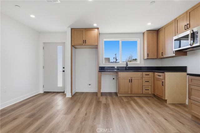 1507 W 83rd, Los Angeles, CA 90047