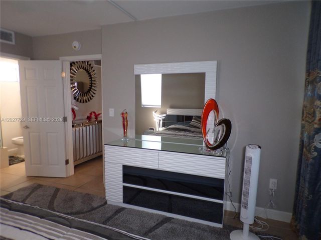 3010 Marcos Dr R314, Aventura, FL 33160