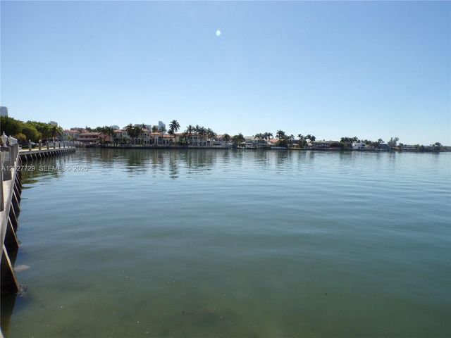 3010 Marcos Dr R314, Aventura, FL 33160