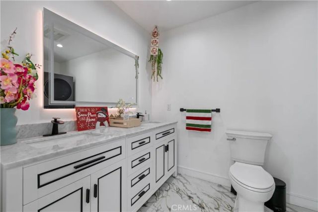 9846 Monogram Ave, Northridge, CA 91343