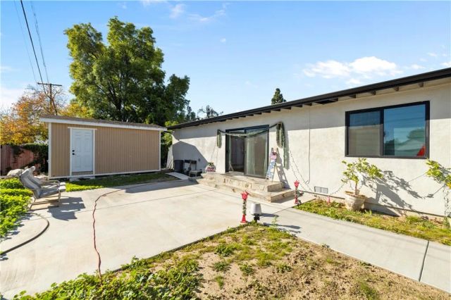 9846 Monogram Ave, Northridge, CA 91343