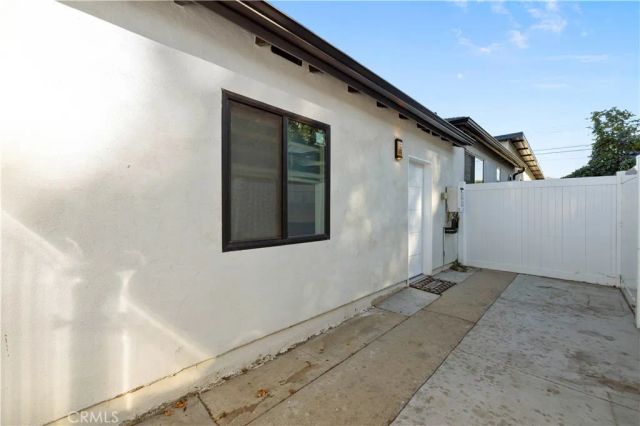 9846 Monogram Ave, Northridge, CA 91343