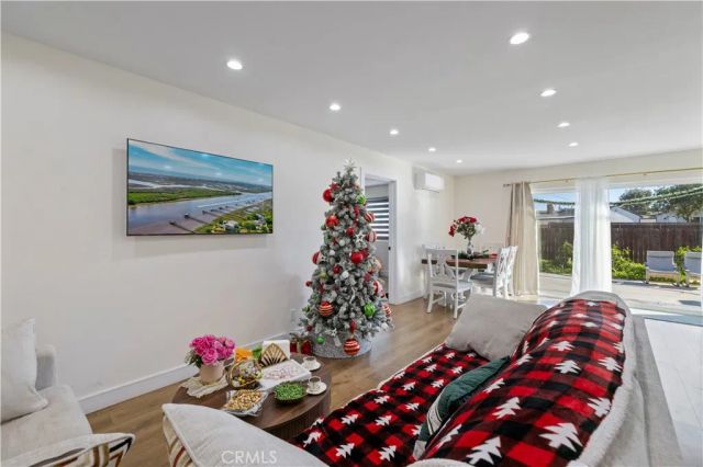 9846 Monogram Ave, Northridge, CA 91343