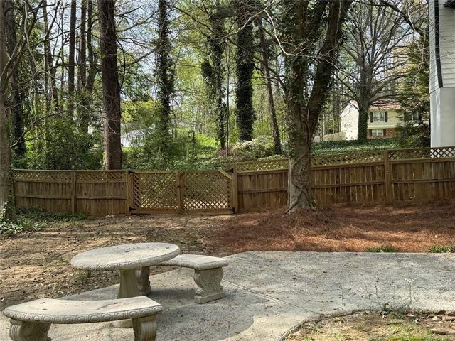 3000 Whitehurst Way, Marietta, GA 30068