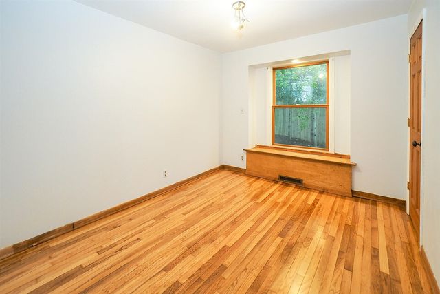 923 Bell Avenue, New Buffalo, MI 49117